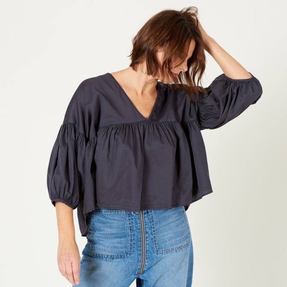 Black Crane Puff Top